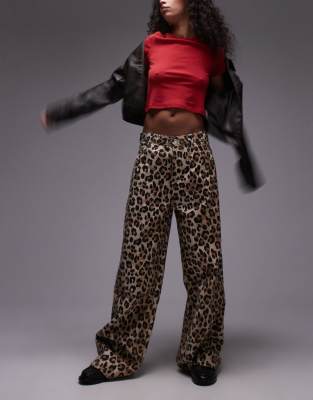 oversized straight leg leopard print jeans in brown