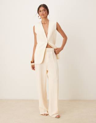 Mango - Pantalon d'ensemble droit en tissu léger avec pinces devant - Babeurre-Jaune