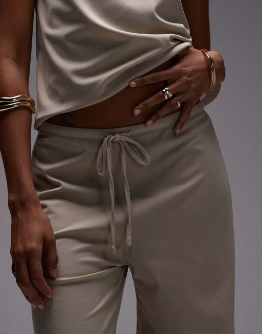 Mango - Pantaloni allacciati in vita a fondo ampio in poliammide beige in coordinato, 3 di 5