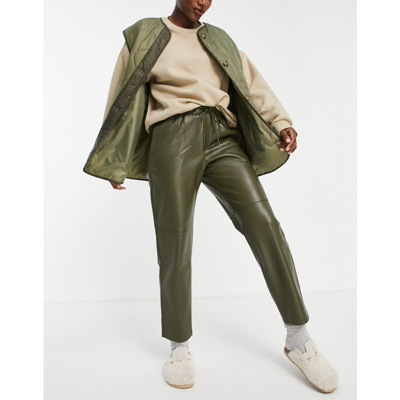 Pantaloni e leggings Donna Mango - Pantaloni dritti in pelle sintetica verde kaki