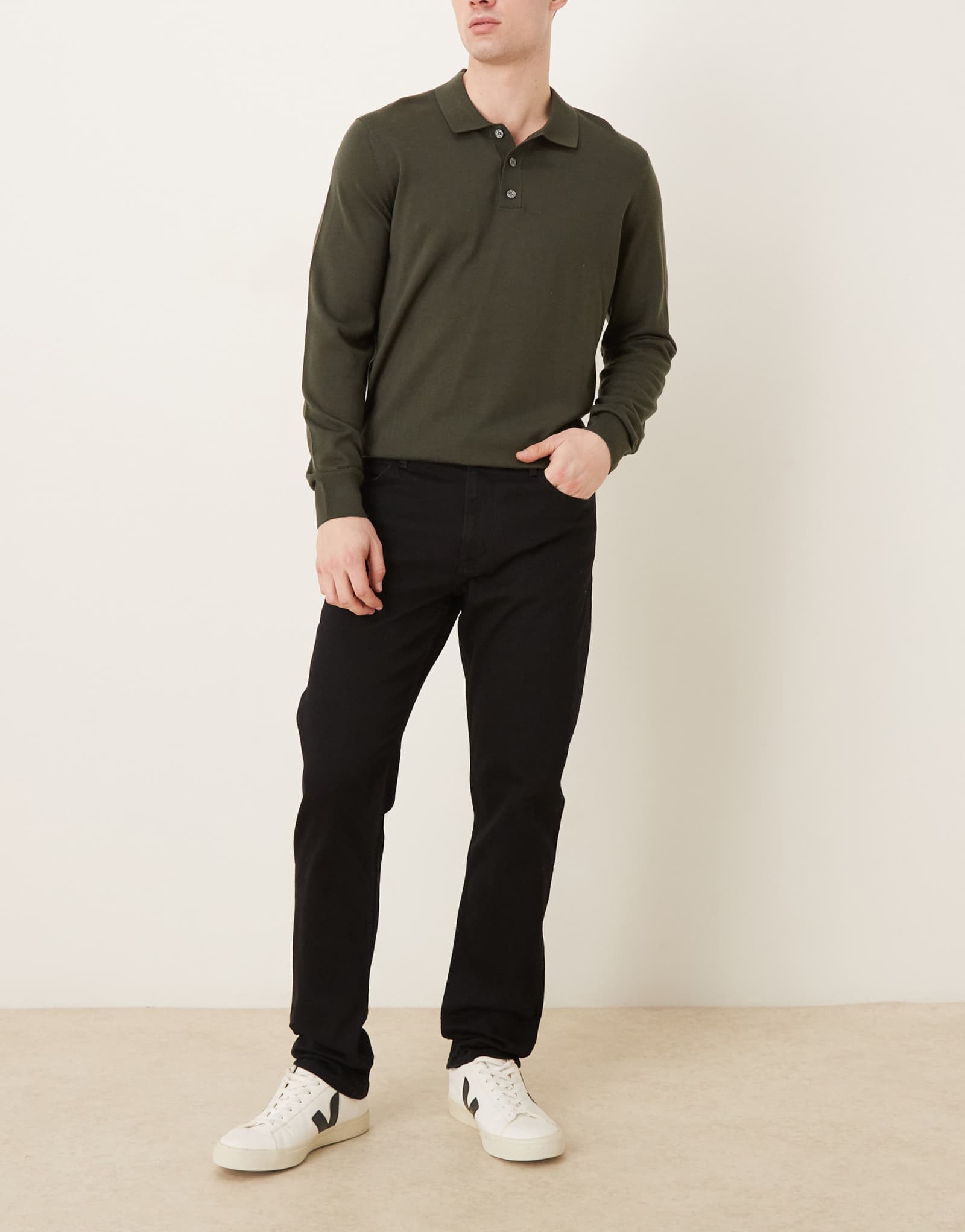 Джинсы прямого кроя из плотного хлопка Mango Patrick черного цвета