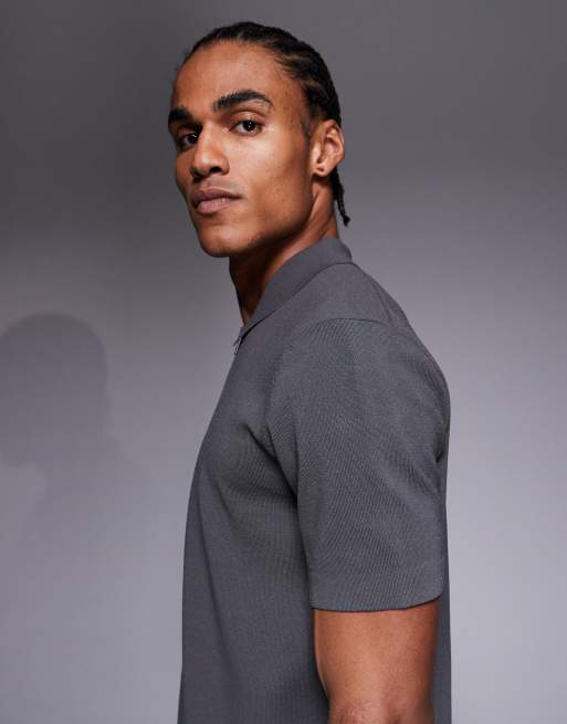 Mango – Performance – Grå, finstickad, termoreglerande t-shirt med kort dragkedja, 4 av 5