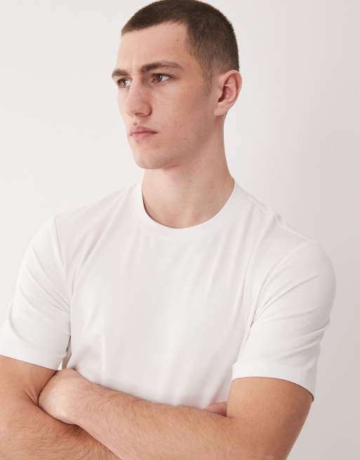 Mango performance thermal insulating t-shirt in white, 5 of 5