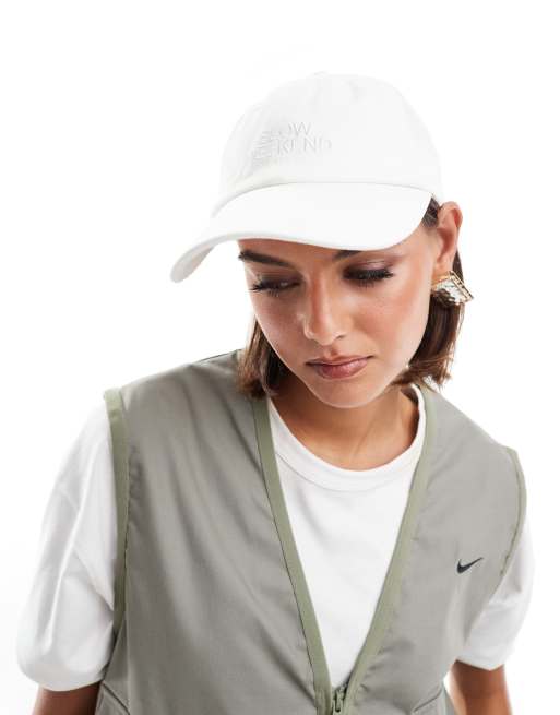 Mango - Pet met slogan in wit