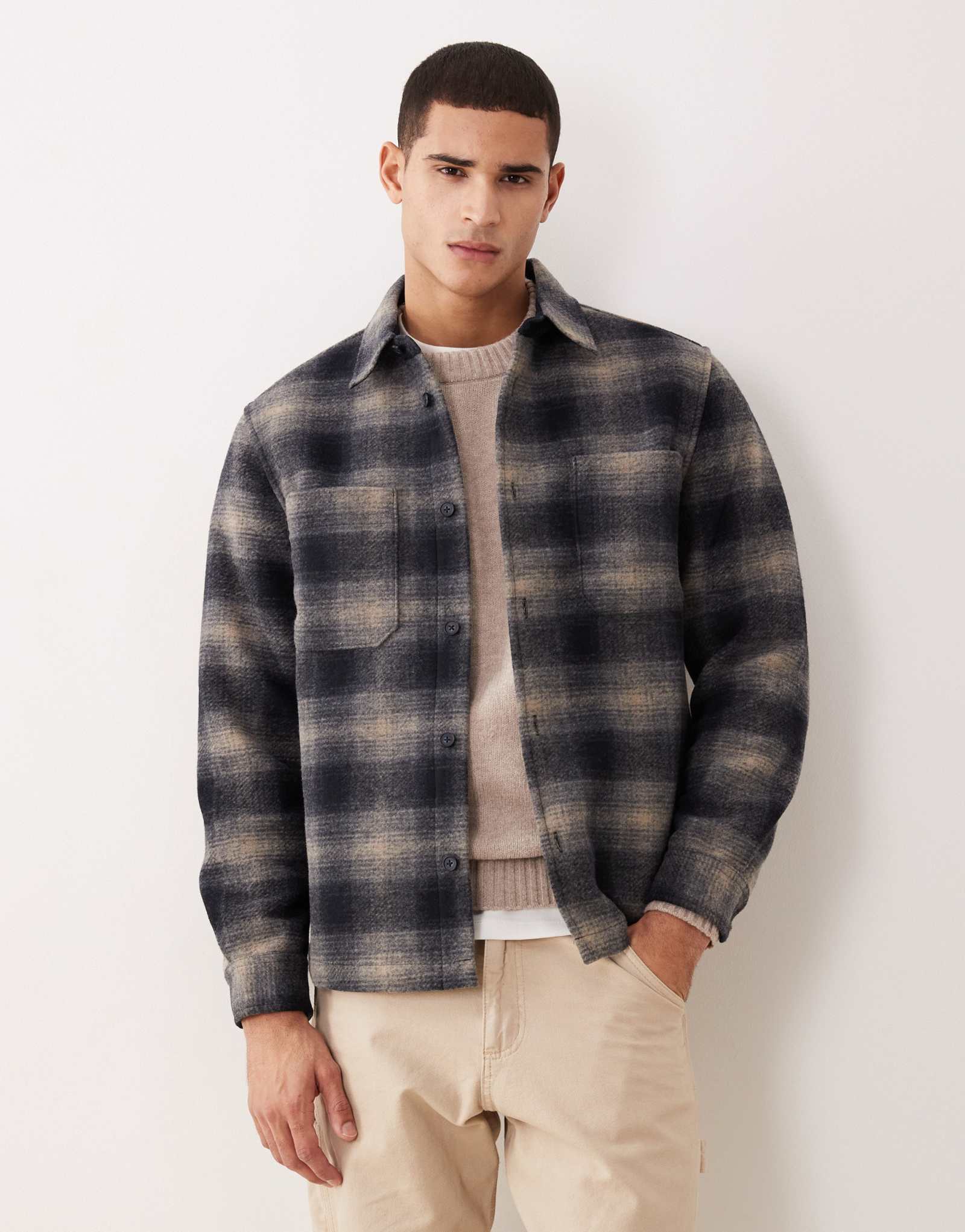 Манговая клетчатая накидка темно-синего цвета