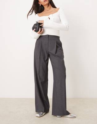 pleat front relaxed fit pants in gray