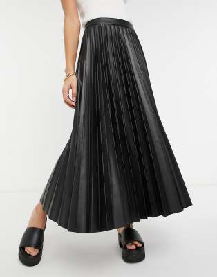 Long leather 2025 pleated maxi skirt