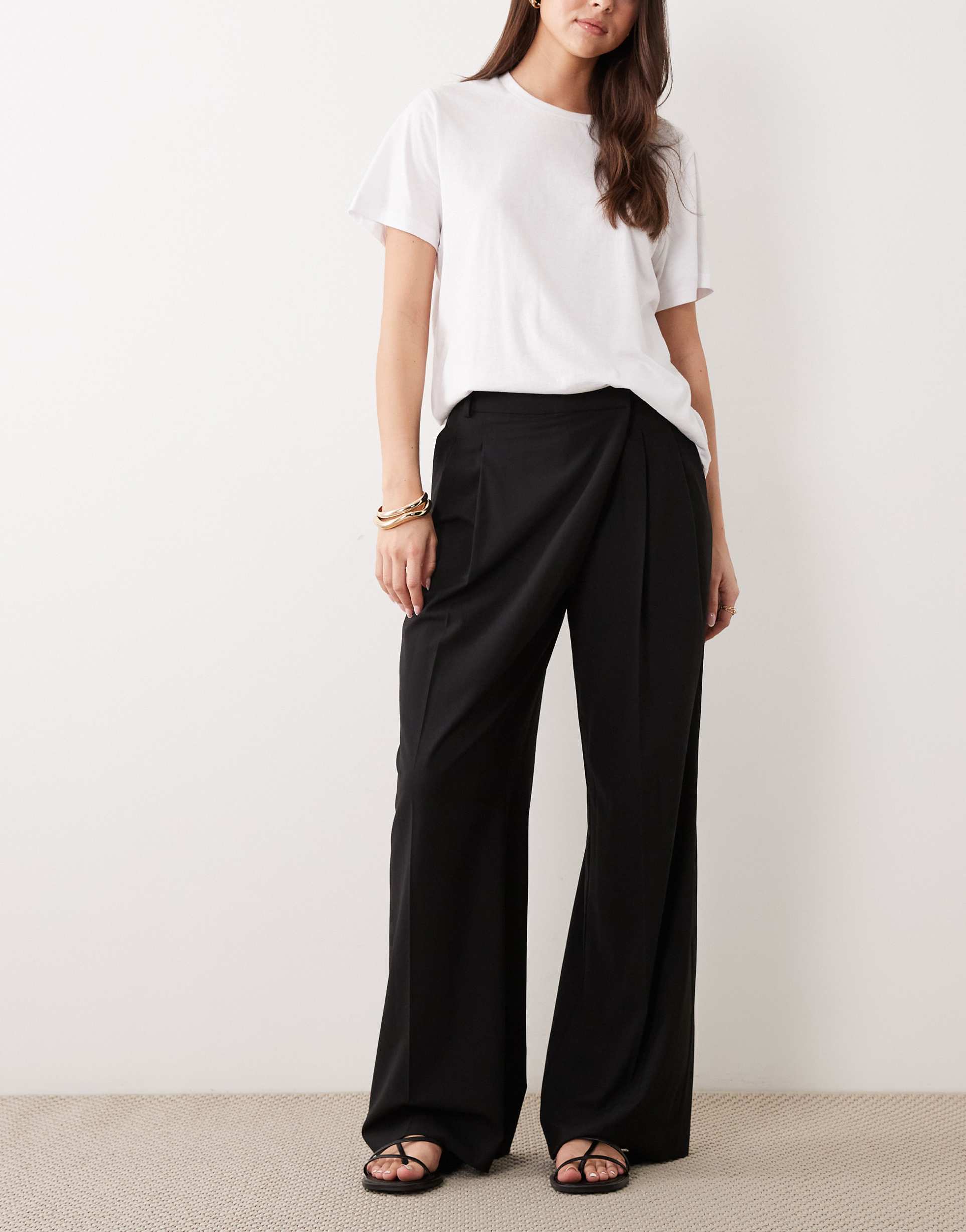 mango pleated front relaxed tailored pants in black