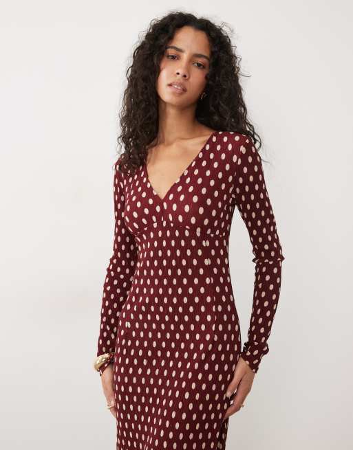 Mango plisse v neck long sleeve midi dress in maroon polka dot print , 2 of 4
