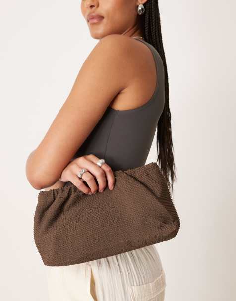 Mango - Pochette en tissu gaufré texturé - Marron moka - view 1