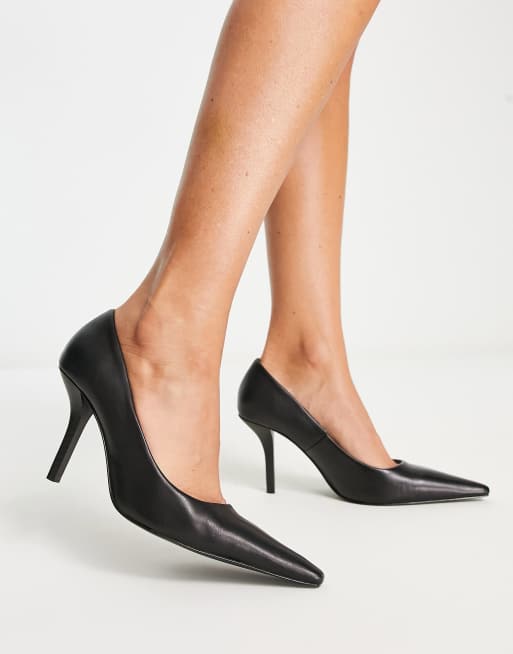 Black almond shop toe court shoes