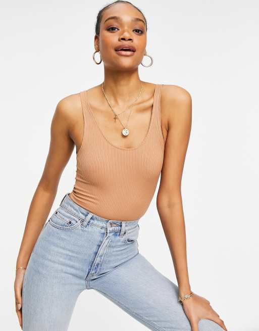 Mango – Poliestrowe prążkowane body z głębokim dekoltem na plecach w beżowym kolorze - BEIGE