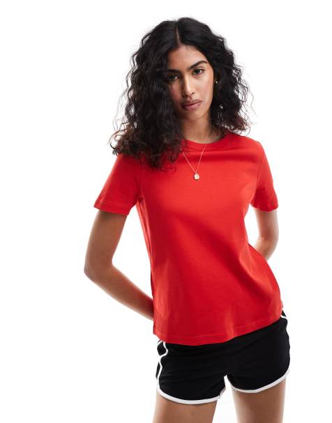 Mango premium round neck t-shirt in red - view 1