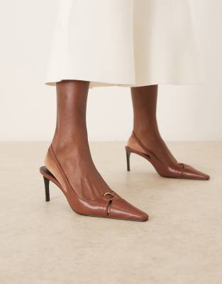 Mango - Pumps in Braun mit Fersenriemen und goldfarbenem Ring-Detail-Brown