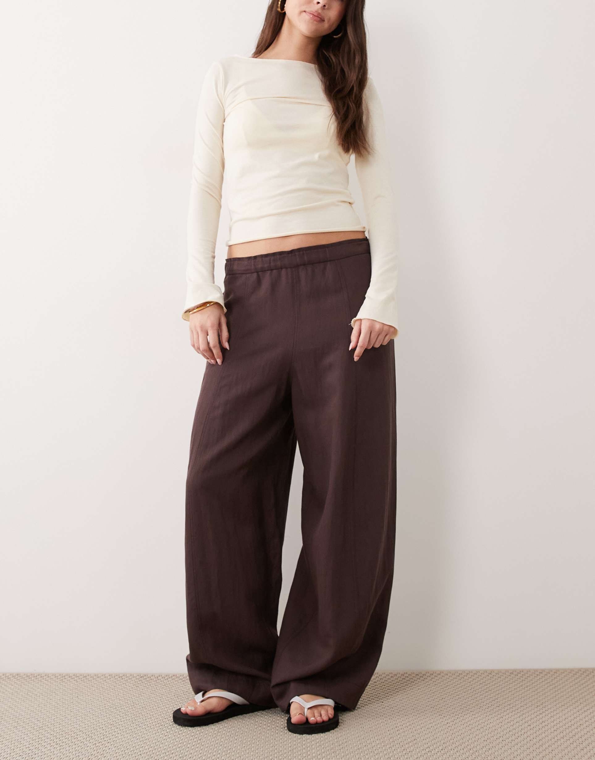 mango relaxed pants in plum