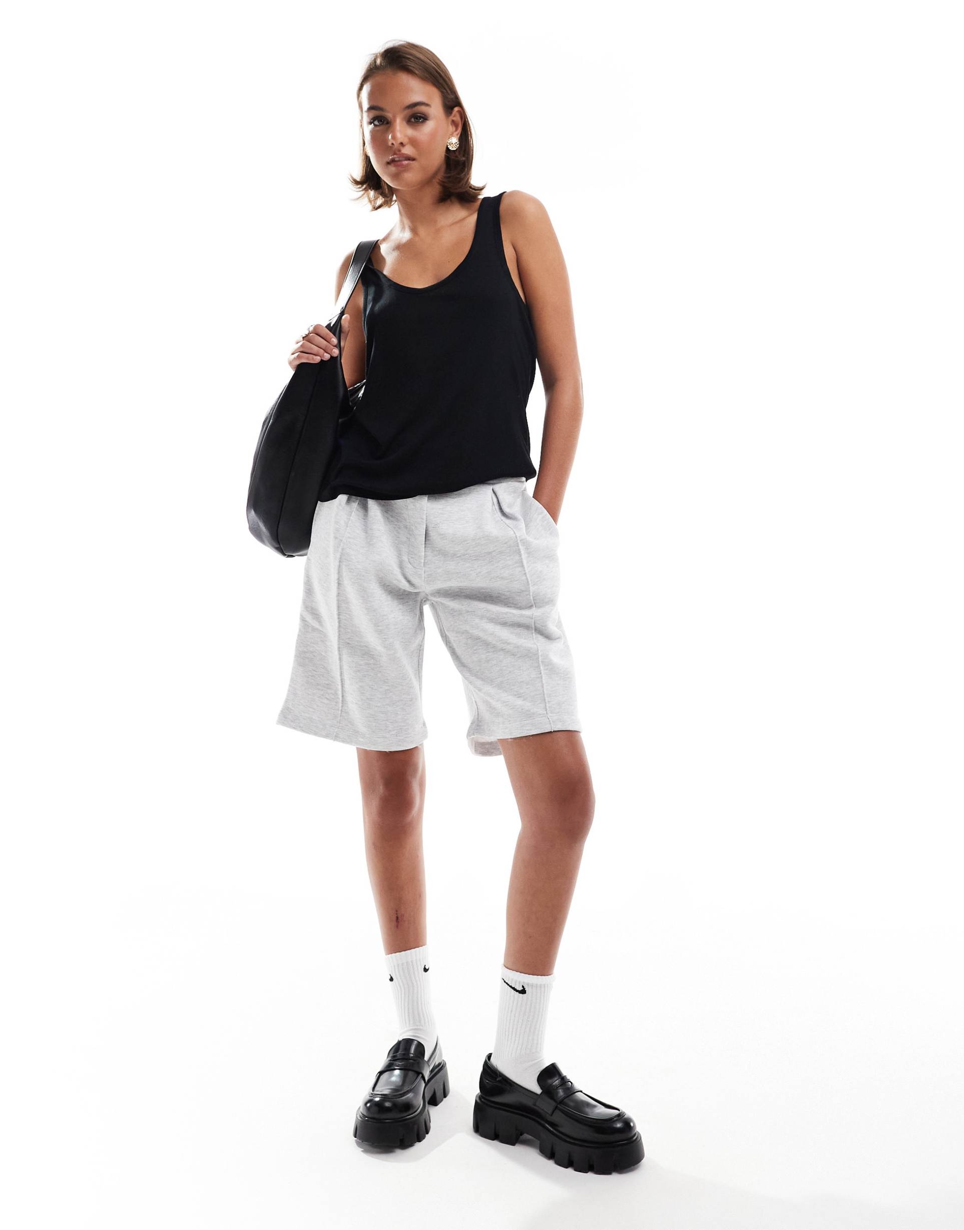 mango relaxed scoop neck tank top in black