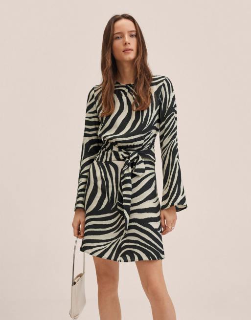 Mango Robe courte nou e sur le devant imprim z br Noir et blanc