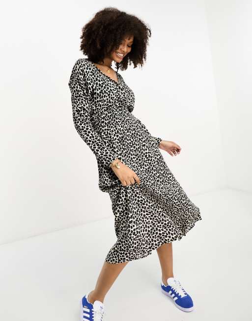 Mango Robe mi longue a fleurs avec col en V Noir ASOS