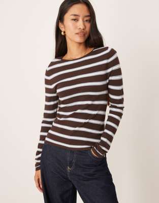 Mango Round Neck Fine Knit Top In Brown