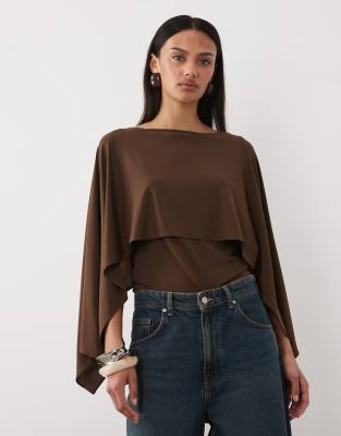 カットソー(半袖/袖なし) Acka  cape fringe tops (brown) Acka cape fringe tops (brown)の通販 by mi's shop｜ラクマ