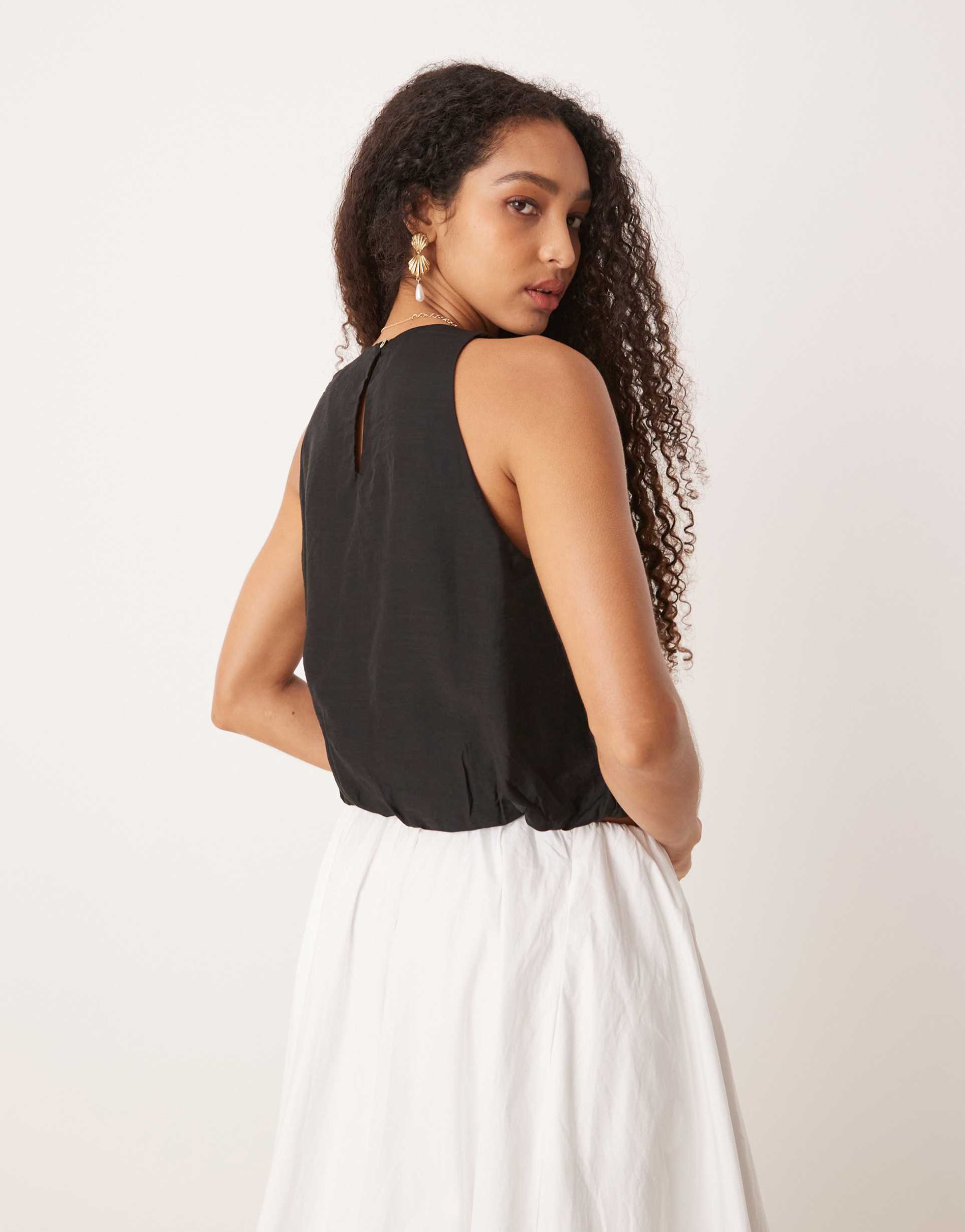 mango round neck sleeveless soft bubble hem top in black
