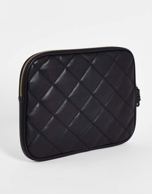 Mango round quilted cosmetic bag in black