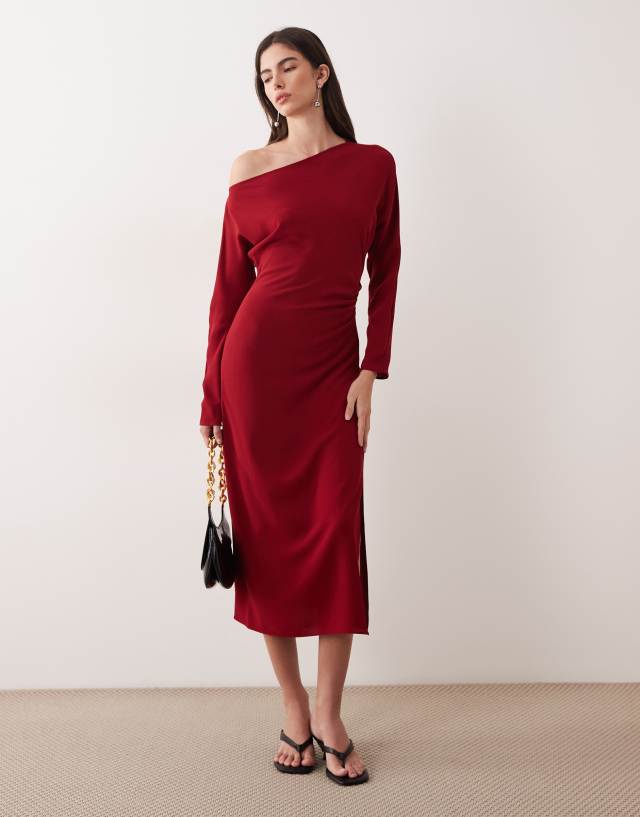 mango christmas dresses ruched waist long sleeve maxi dress in red Crafted from soft viscose