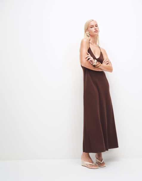 Mango rückenfreies, mit Perlen besetztes Maxikleid mit Riemchen in Braun - view 1
