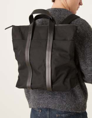 Rucksack in Schwarz mit mehreren Riemen Schwarz No Size