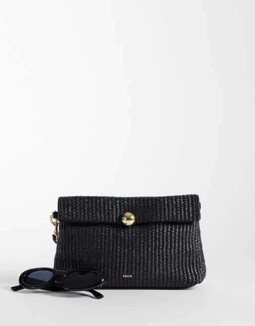 Mango - Ruimvallende clutch tas met raffia-look in zwart, 2 van 4