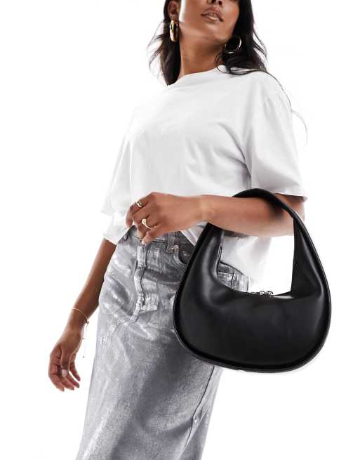 Mango – Runde Schultertasche in Schwarz