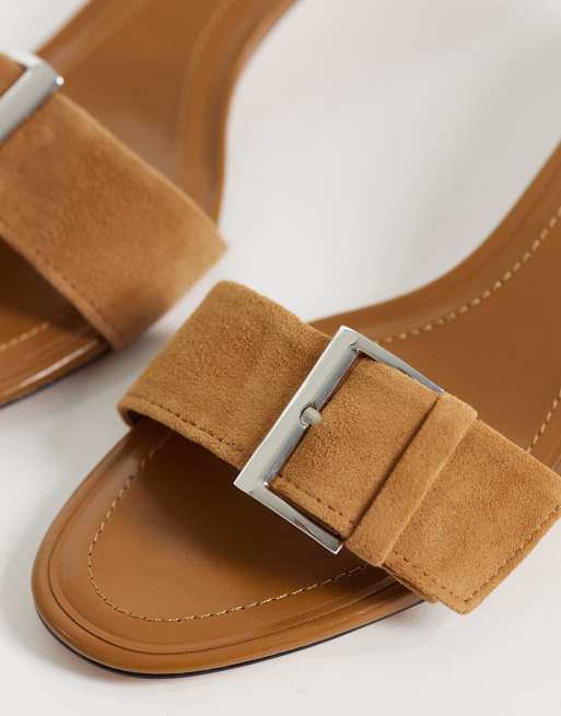 Mango - Sabot in 100% pelle scamosciata color sabbia con fibbia e tacchetti a spillo, 4 di 4