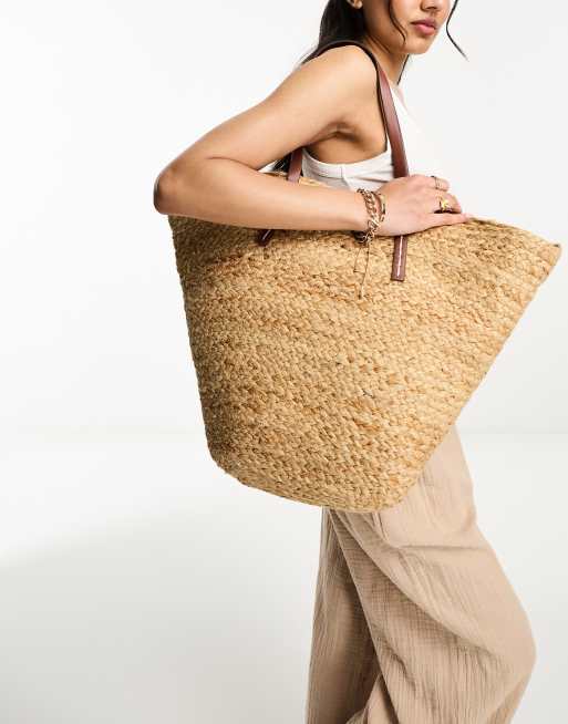 Mango Sac de plage en paille avec anses imitation cuir fauve Naturel