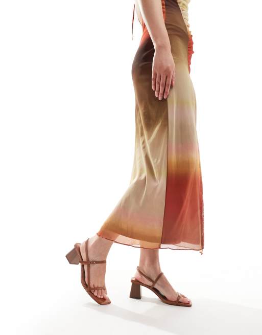 Mango – Sandalen in Rot mit Absatz und eckiger Zehenpartie