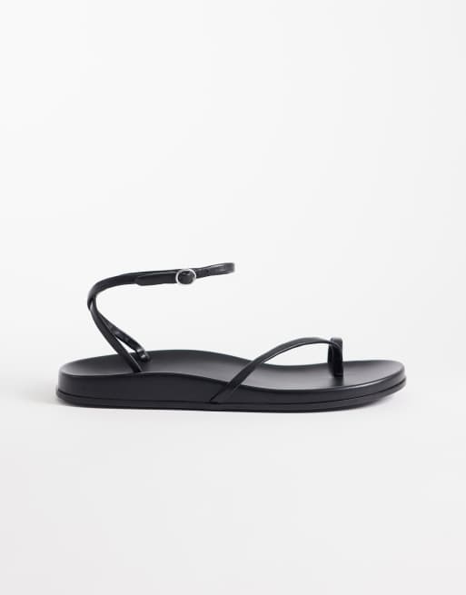 Mango - Sandali in 100% pelle neri con fascette sottili e dettaglio infra-alluce