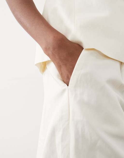 Mango – Sansa – Gräddvita, figursydda bermudashorts, del av set, 3 av 5