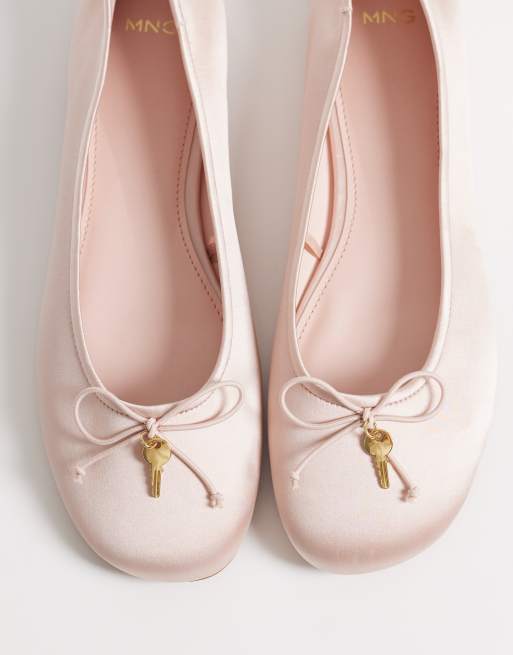 Mango - Satijnen ballerina's met sleutelhangertje in babyroze, 2 van 4