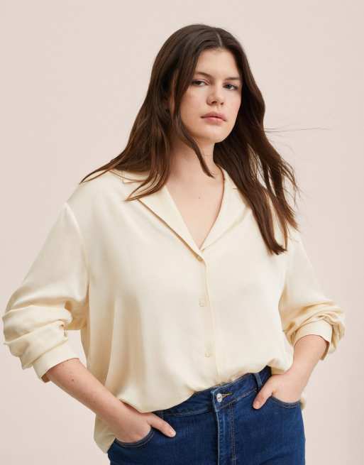 Mango – Satinbluse in Ecru mit Detail