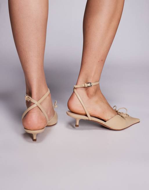 Mango - Scarpe a punta beige con tacchetto a spillo, fascette sottili e lacci sul davanti , 3 di 4