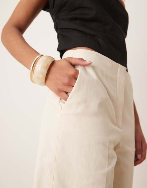 Mango – Schmal geschnittene Shorts aus Leinenimitat in Ecru, 4 von 5