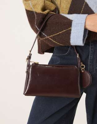 Mango - Schultertasche in Burgunderrot mit Lackoptik