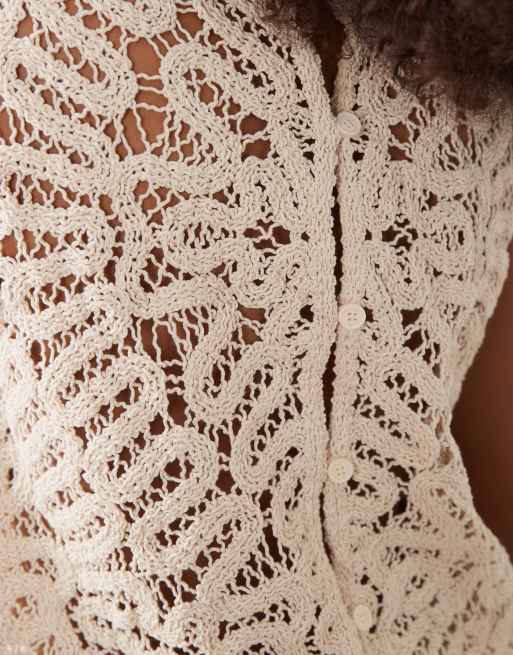Mango – Setenta – Hochgeschlossenes, ärmelloses Häkel-Oberteil in Beige, Kombiteil, 3 von 4