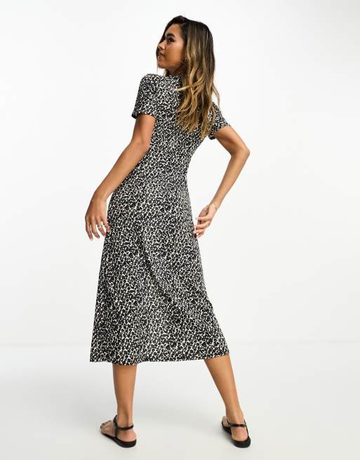 Mango short sleeve floral midi dress in black | ASOS