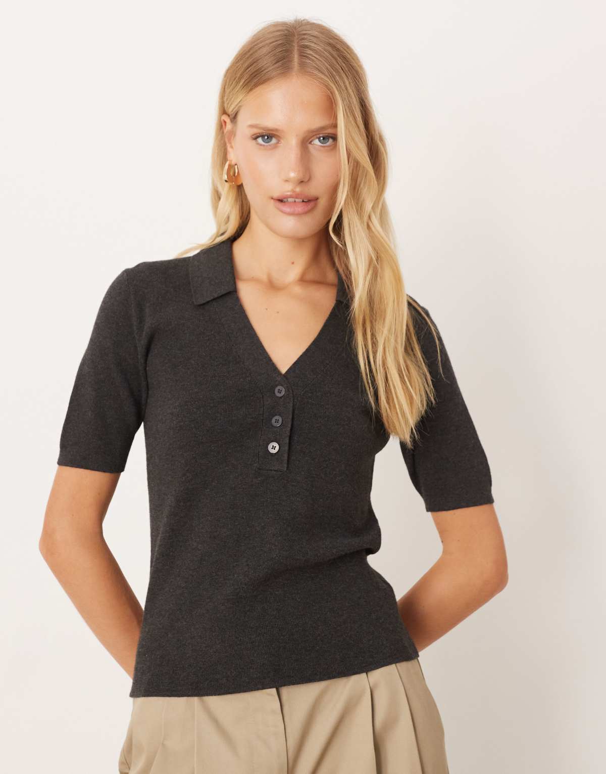 Mango short sleeve knitted polo top in charcoal