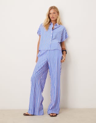 Mango Stripe Short Sleeve Button-up Shirt In Blue