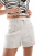 Thumbnail 1 van 5