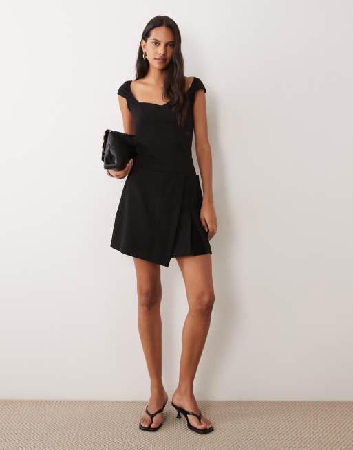 Mango skort med slits framtill i svart, 2 av 5
