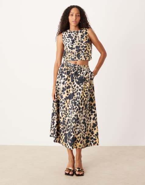 Mango sleeveless cropped top and A-line maxi skirt co-ord in leopard print - view 1