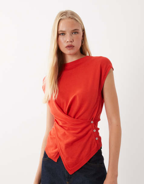 Mango sleeveless lightweight knitted top in bright red - view 1