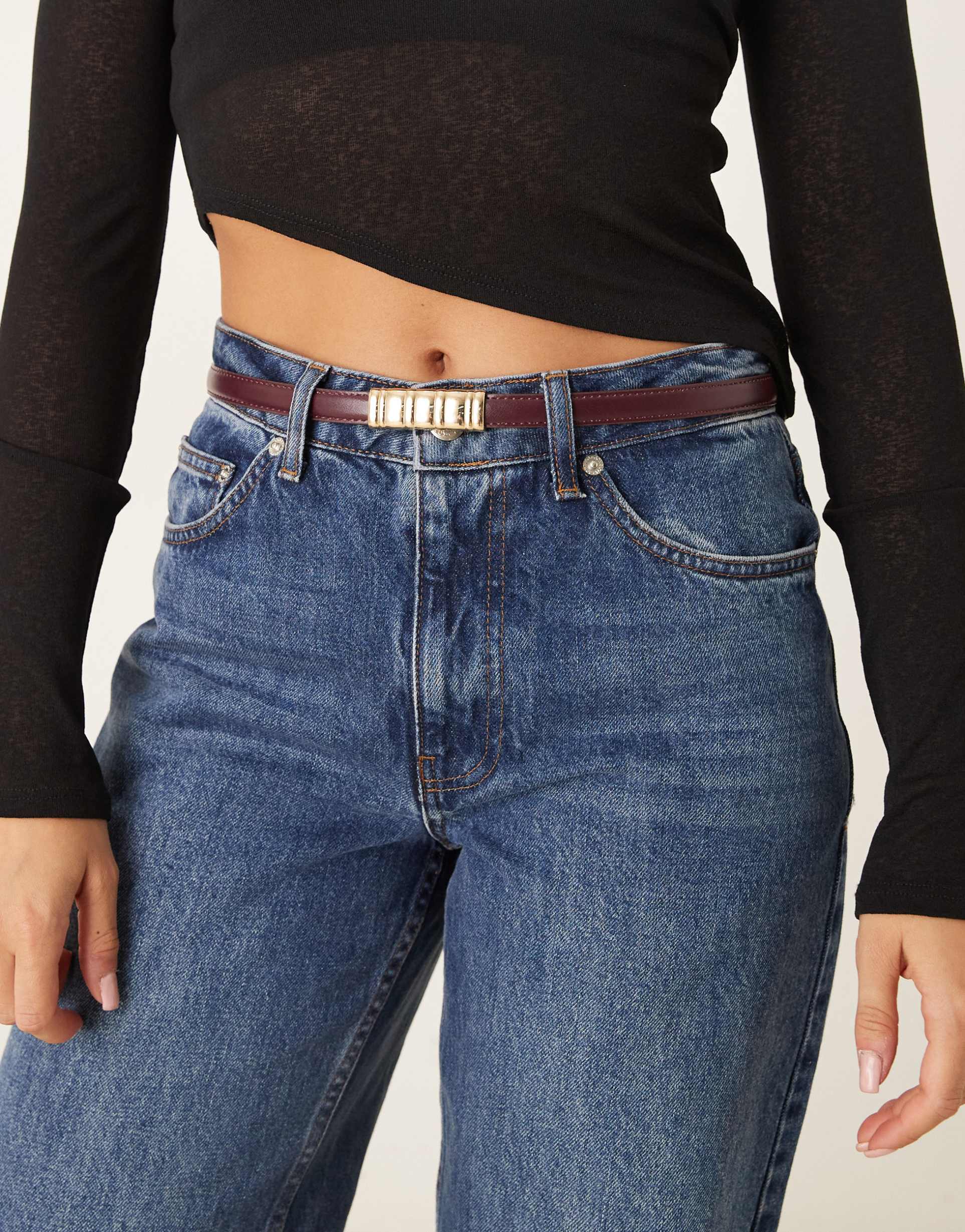 mango slim belt with gold accent in cherry red